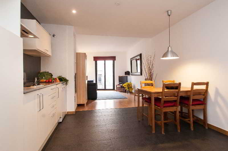 Short Stay Group Liceu Serviced Apartments Барселона Экстерьер фото