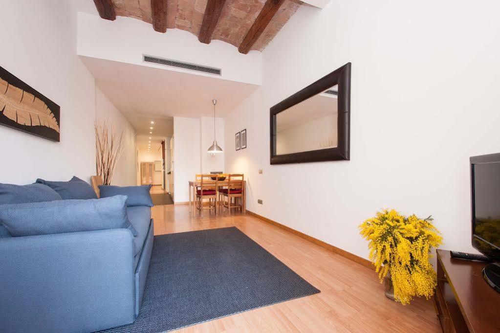 Short Stay Group Liceu Serviced Apartments Барселона Экстерьер фото