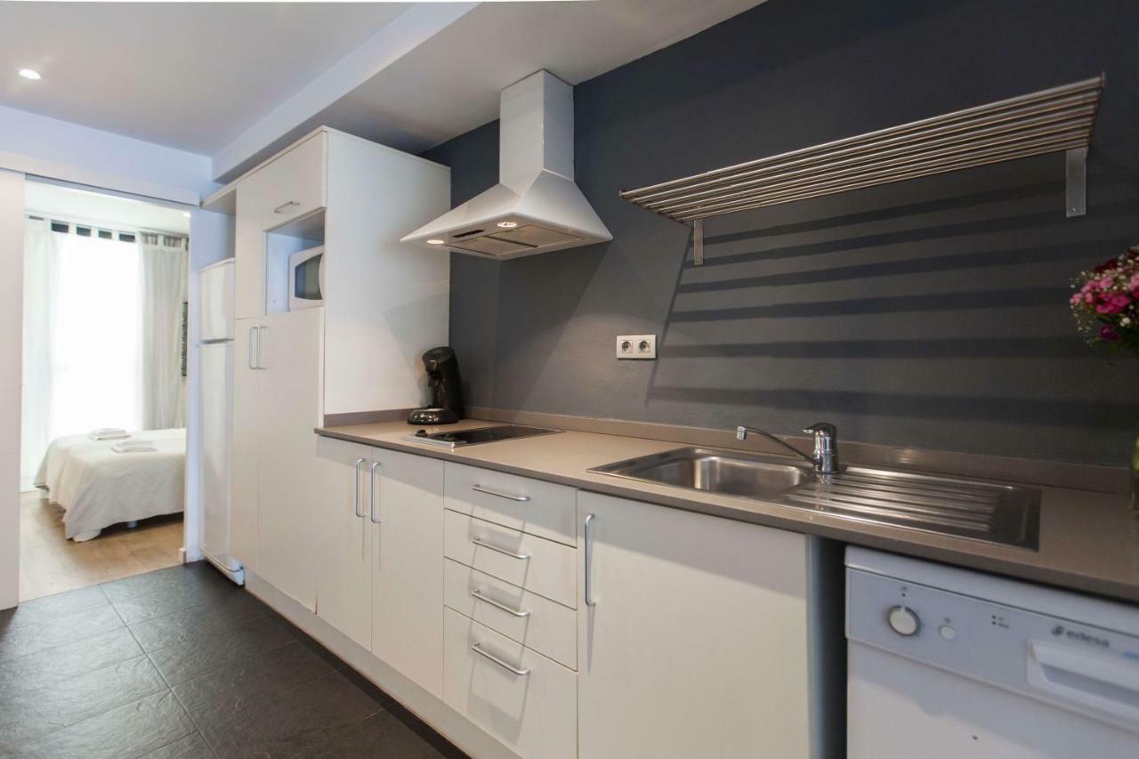Short Stay Group Liceu Serviced Apartments Барселона Экстерьер фото