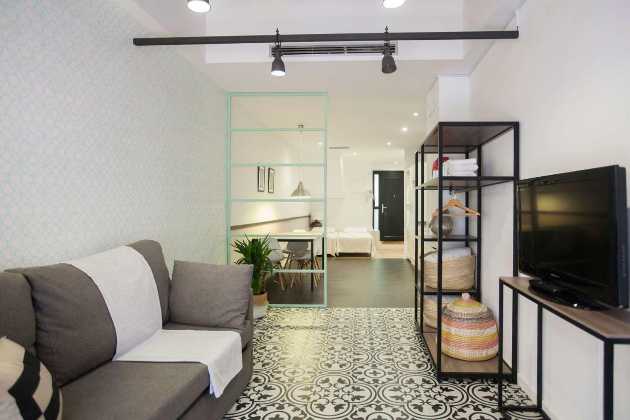 Short Stay Group Liceu Serviced Apartments Барселона Экстерьер фото